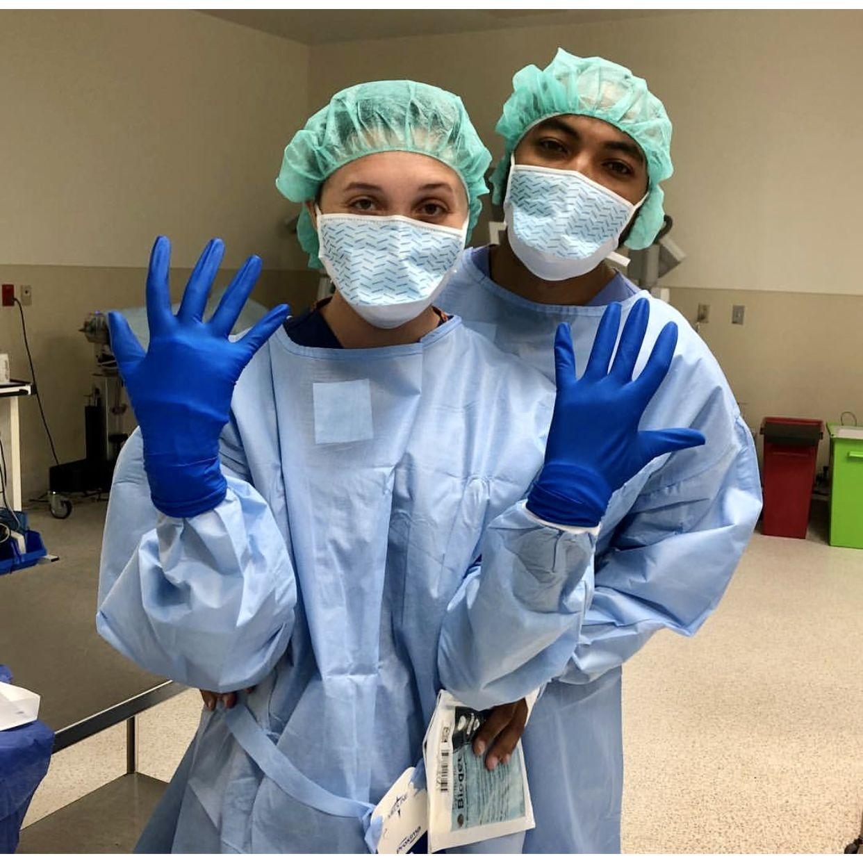 Learning how to be doctors together