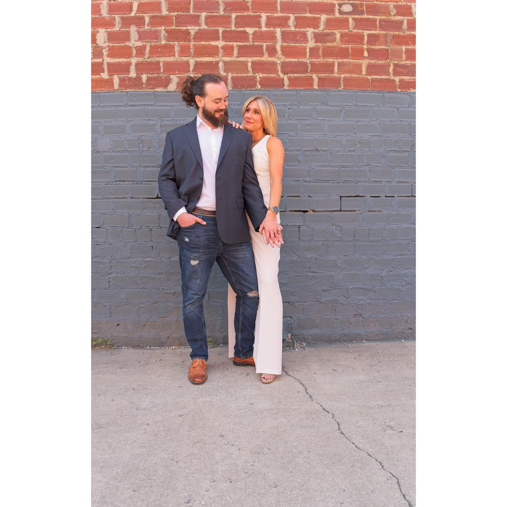 Engagement photo at Myrtle Brewing Co. by Ronnie Vincent