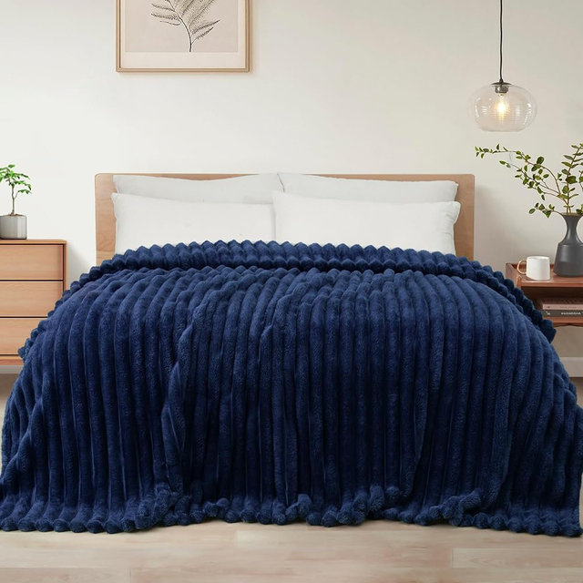 Exclusivo Mezcla Twin Size Flannel Fleece Blanket, Super Soft Striped Jacquard Bed Blanket, Lightweight Fuzzy Cozy for All Seasons, 60x80 Inches, Navy Blue