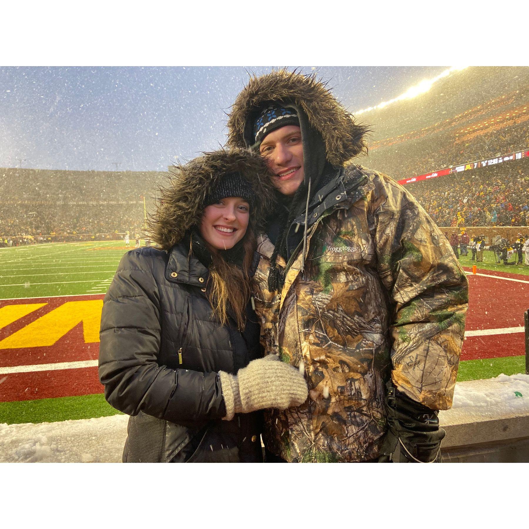 Badgers beat Gophers in the snow Thanksgiving 2019