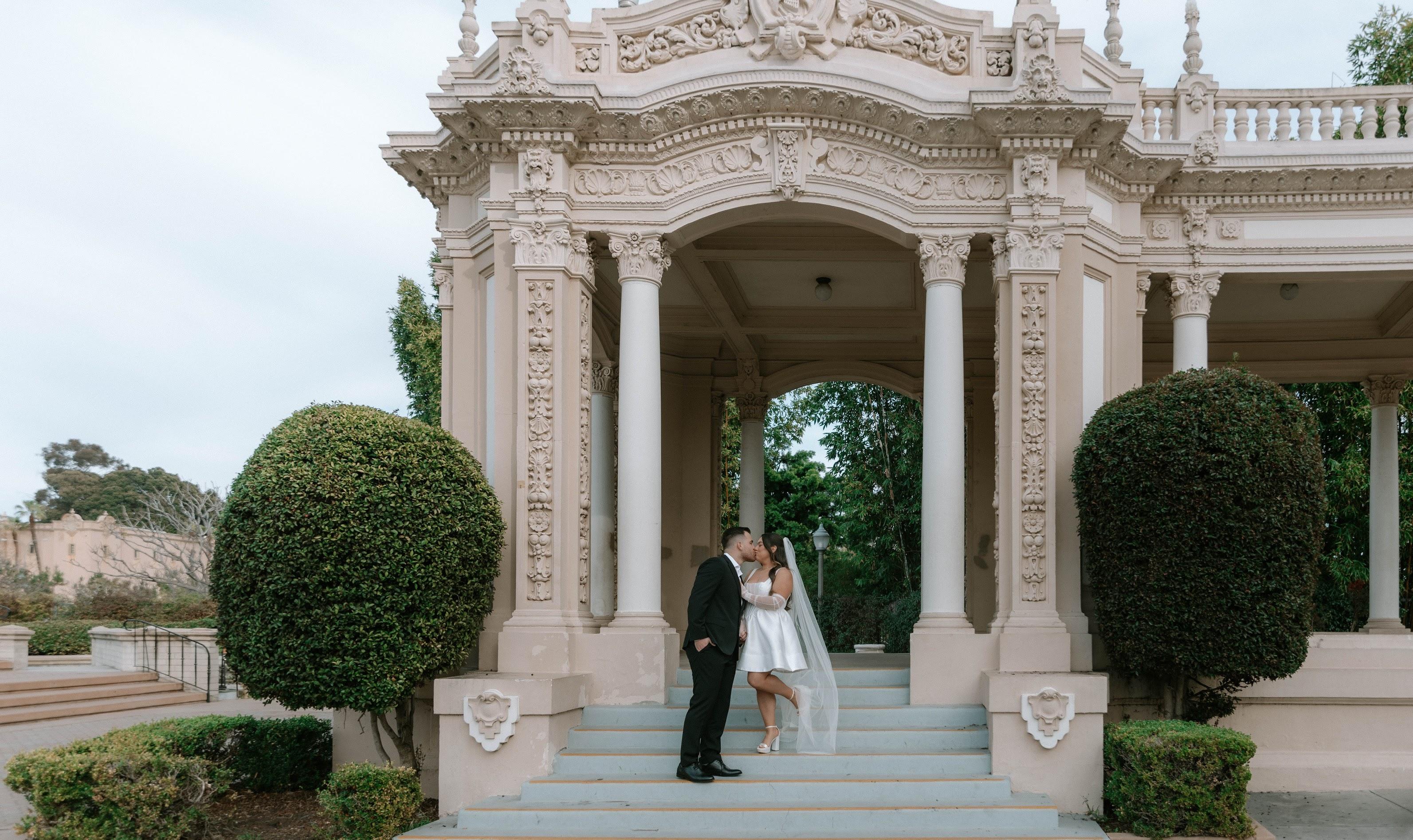 The Wedding Website of Erin Danielle Aschoff and Dylan Kavon Moinian