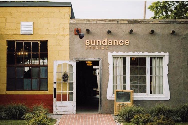 The Wedding Website of Annemarie Hamlet and Jake Hanson