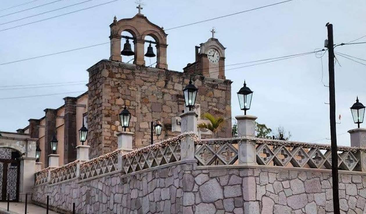 The Wedding Website of Marisol Medina and Juan Manuel Avila