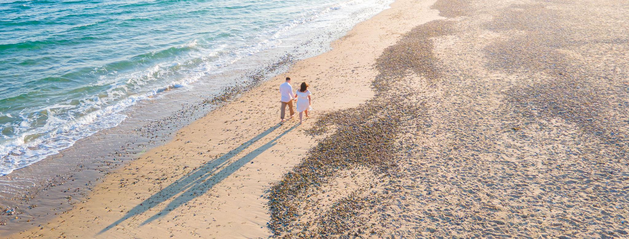 The Wedding Website of Lara Mitchell and Sam Clarke