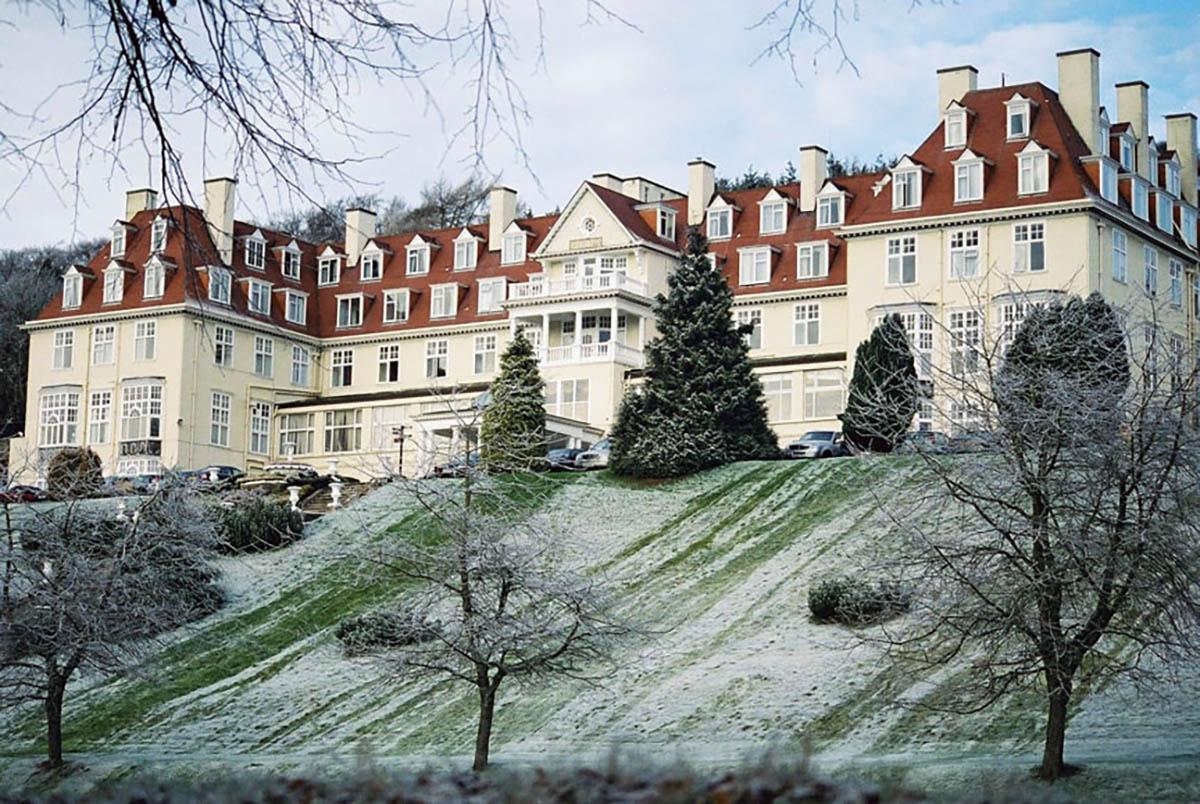 The Wedding Website of Sarah Drislane and Forbes Martin