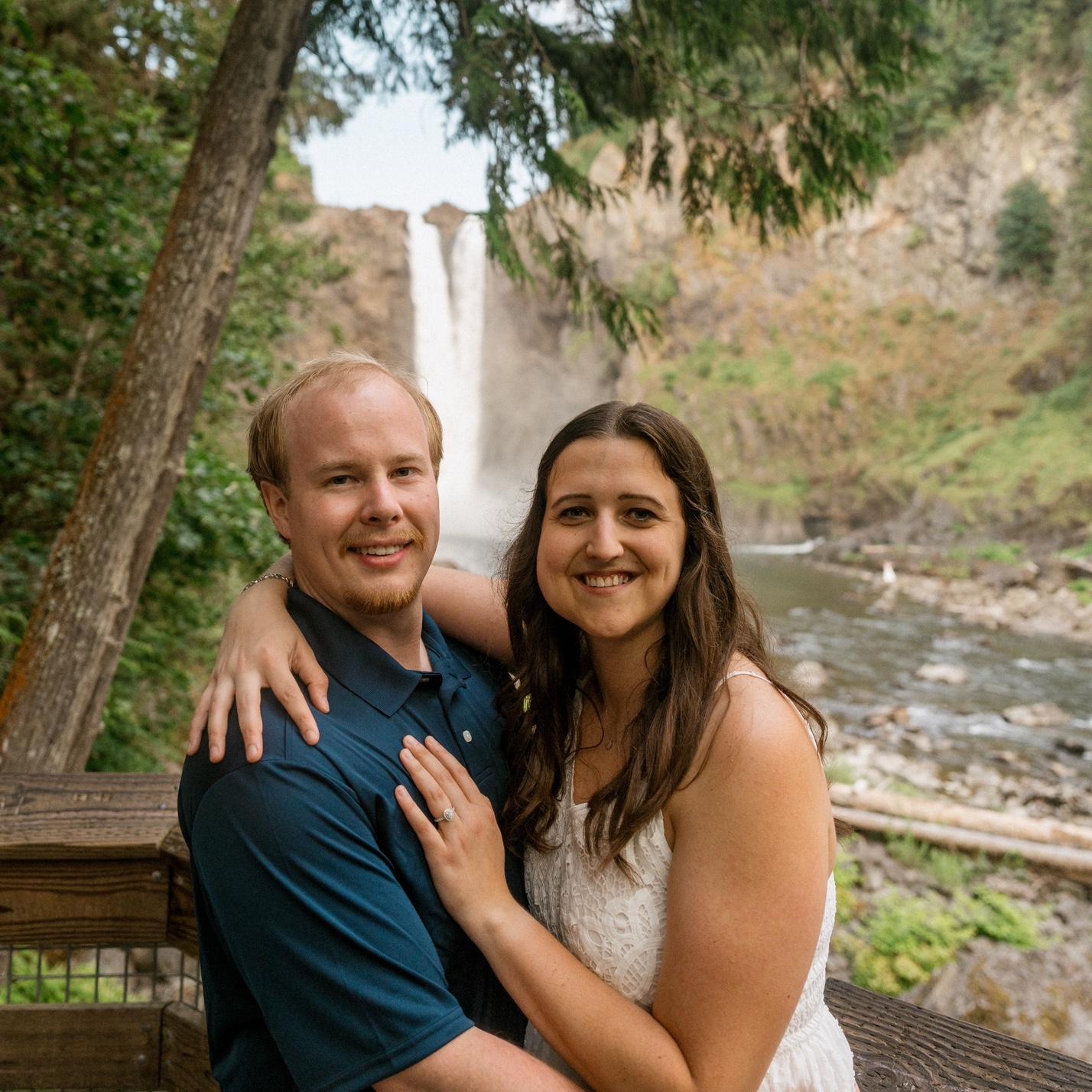 Engagement Shoot at Snoqualmie Falls!