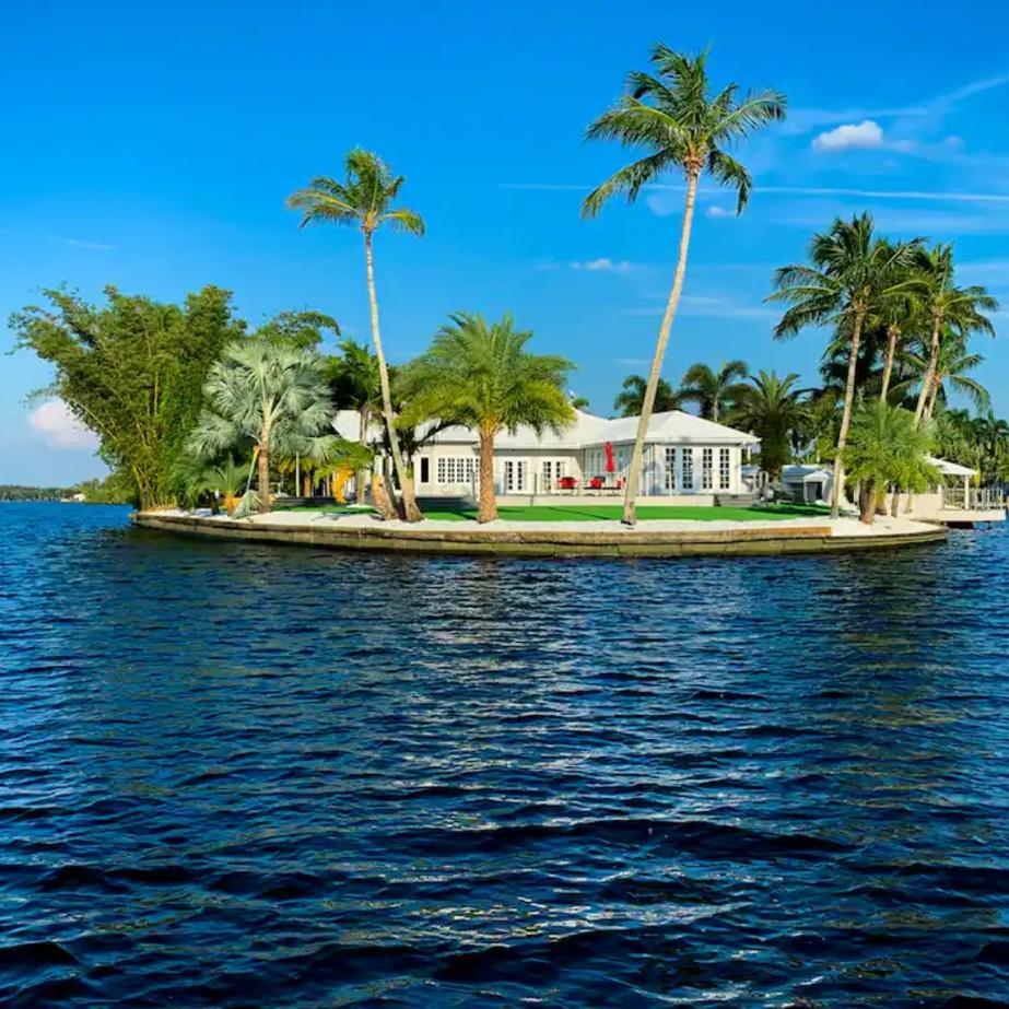 This is our venue: Grace River Island Resort