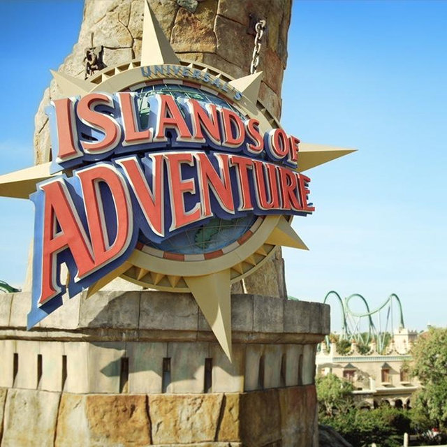 🦖 Islands of Adventure – A Day of Thrills and Wonder
