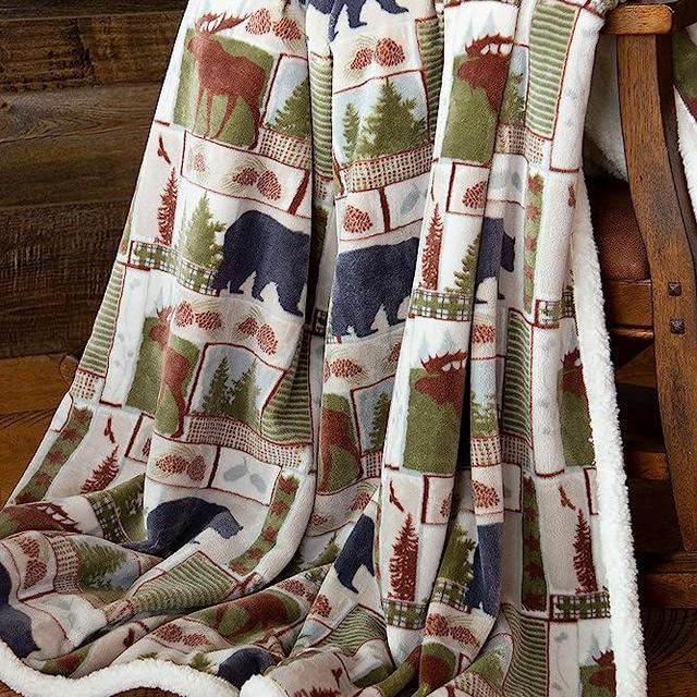 Carstens Vintage Lodge Rustic Cabin Sherpa Throw Blanket 54" x 68", White