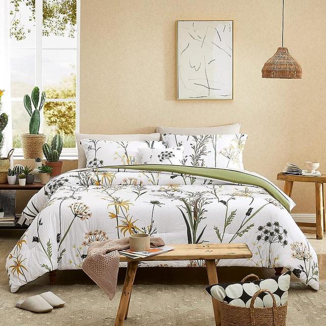 CASAAGUSTO Queen Comforter Set 8 PCS White & Green Dandelion Plant Comforter Set with Flowers Leaves Pattern Soft Seersucker Design All Season Microfiber Bedding Set with Decor Pillow (90"X90")