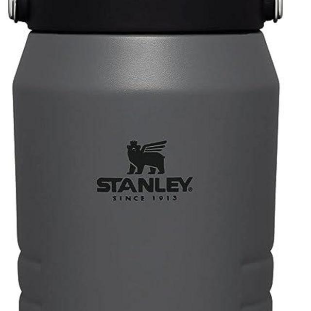 Stanley IceFlow™ Flip Straw Jug 64oz Charcoal