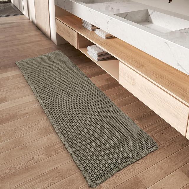 AMOAMI Upgraded Waffle Runner Rug, Super Absorbent Non Slip Bath Mats for Bathroom Floor, Machine Washable Bathroom Runner Rug with Tassels, Ideal for Hallway Bedroom Laundry Room, Green, 2'x 4'