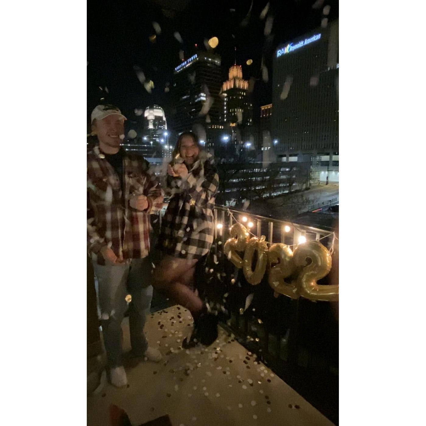 Entering 2022 as an engaged couple! 🥳🤩💖