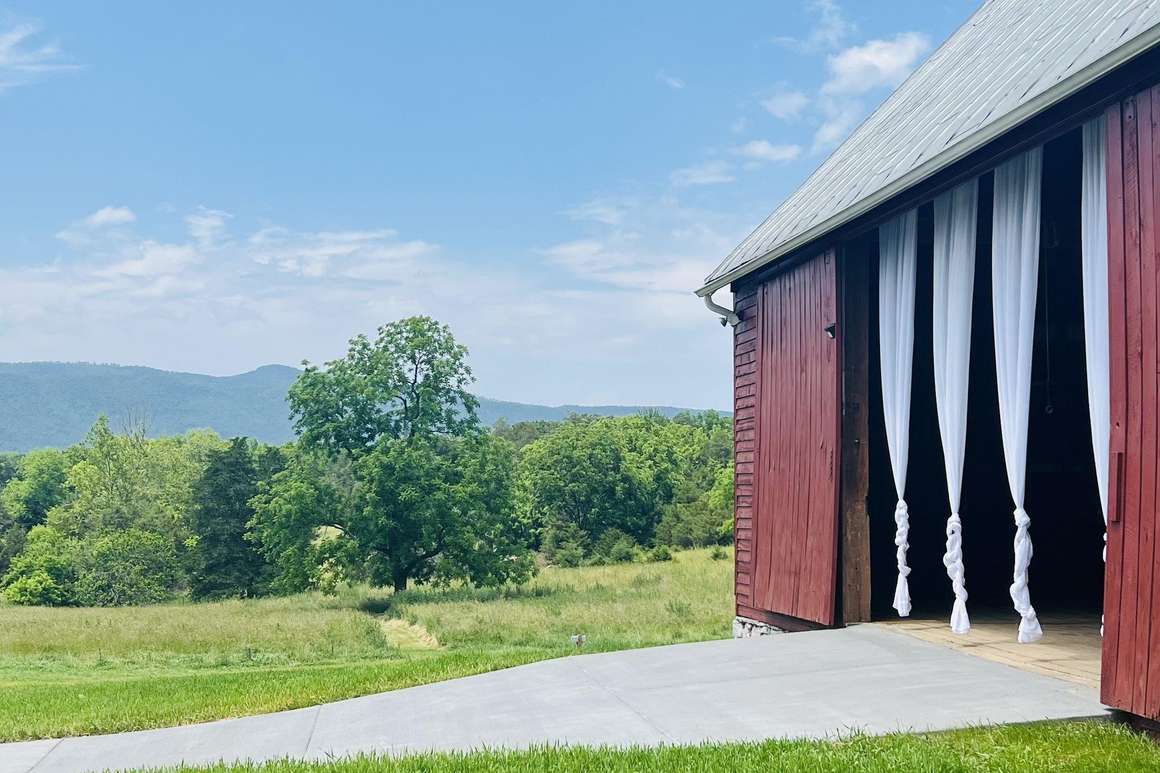 Big Oak Manor & Ranch