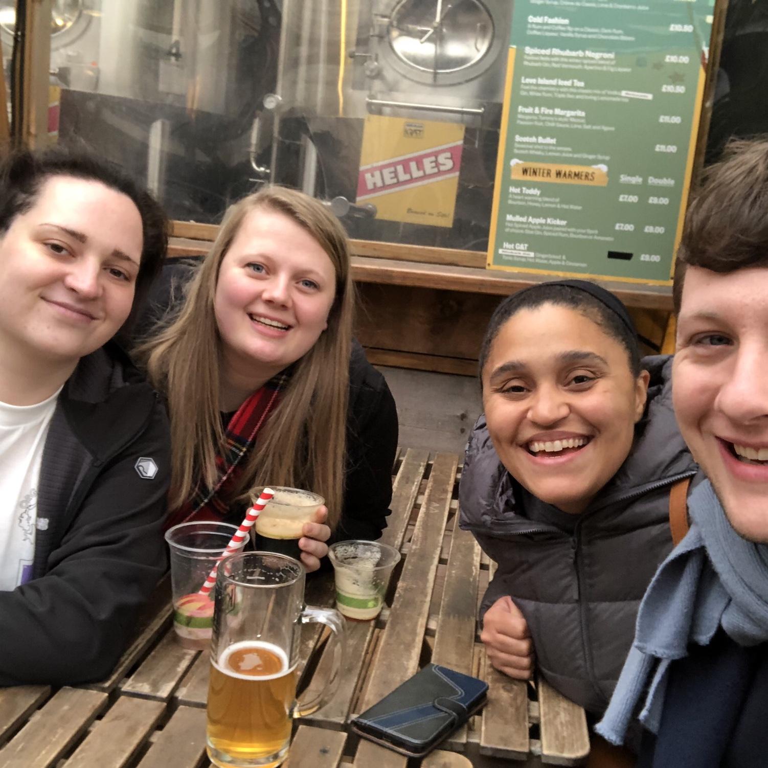 A London pint at Mercato Metropolitano with Thomas's sister Catharine and sister-in-law Kate