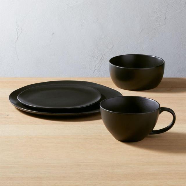 4-Piece Crisp Matte Black Place Setting