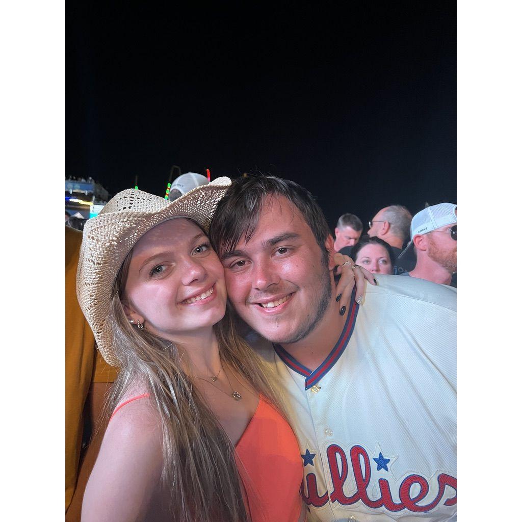 We went to Barefoot Country Music Festival in 2022!