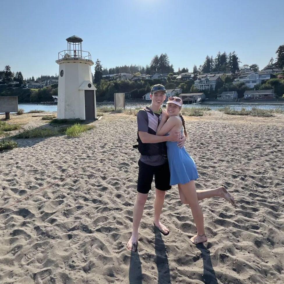 Double-date with Eben and Emy to Gig Harbor