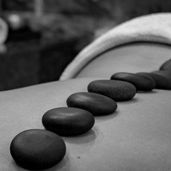 60-Minute Couples Massage