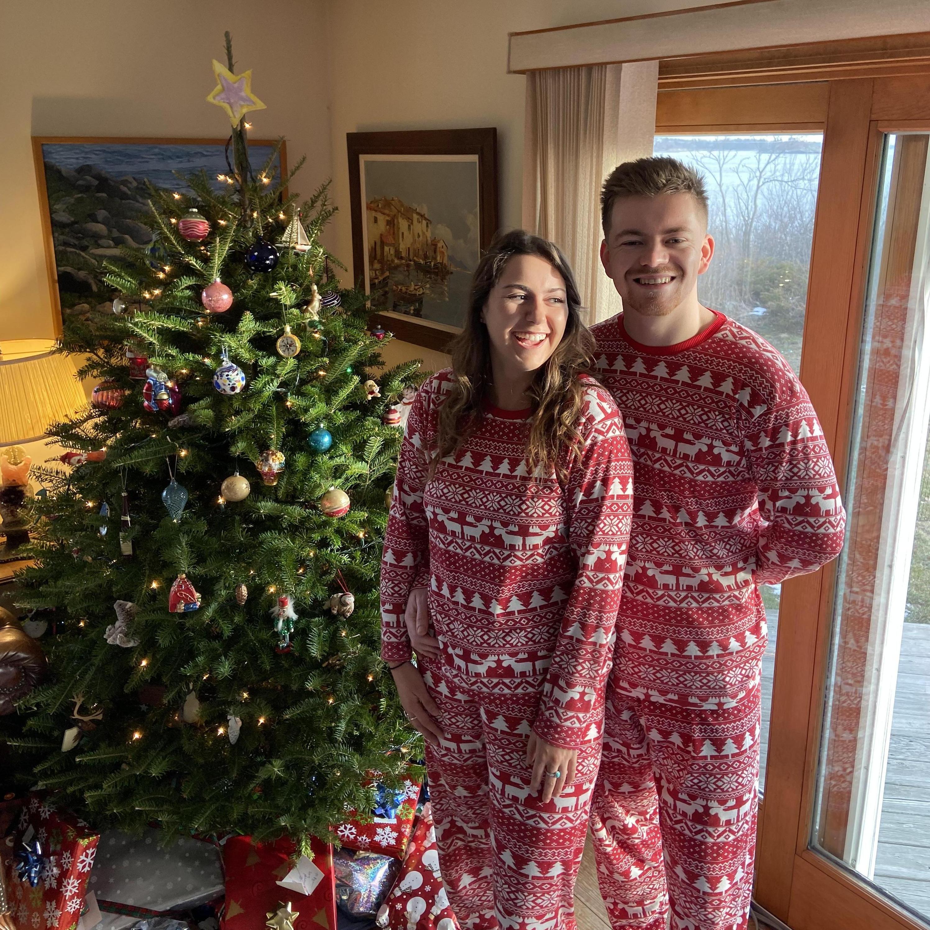 Peaks Island, Maine

12/25/2019

Our first Christmas we spent together! Caroline made us start the tradition of matching Christmas pj's, so American.