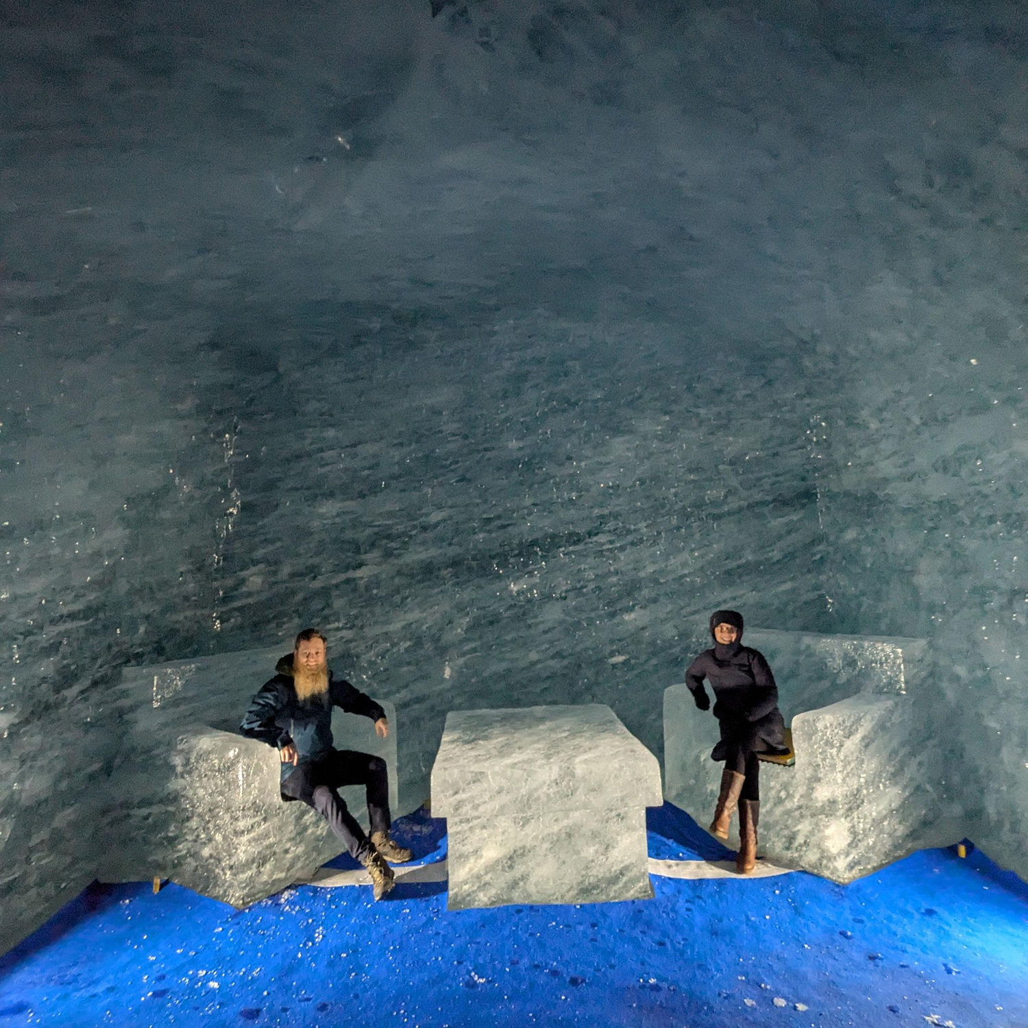 "Good evening, I would like a table for two in the Mer de Glace glacier in the Alps, please. We are celebrating our engagement."