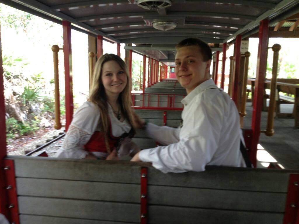 The Wedding Website of Stephanie Jagemann and Ian Jentz