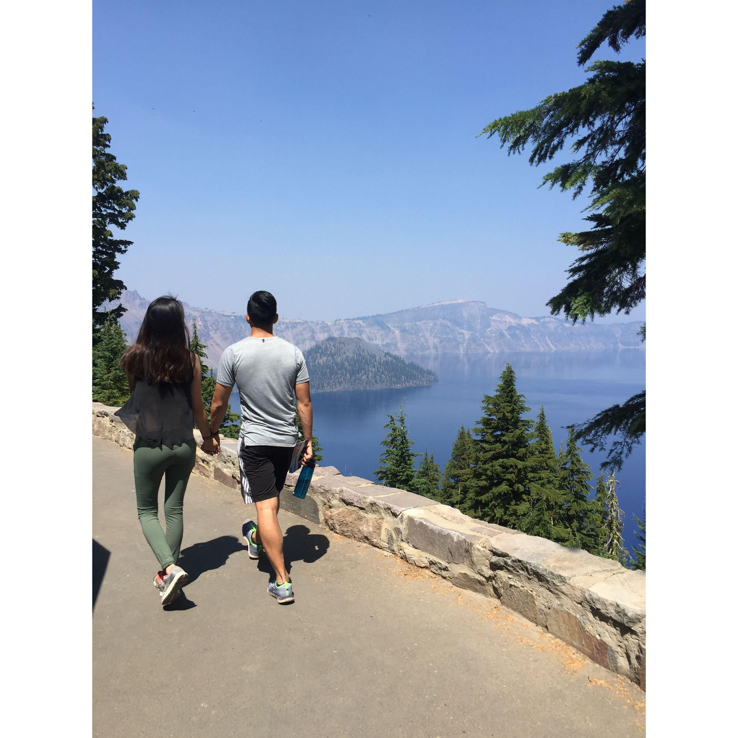 Freddie's first time visiting Kasey's hometown in Portland, Oregon and admiring the gorgeous Crater Lake and all the outdoorsy adventures the Pacific Northwest has to offer.