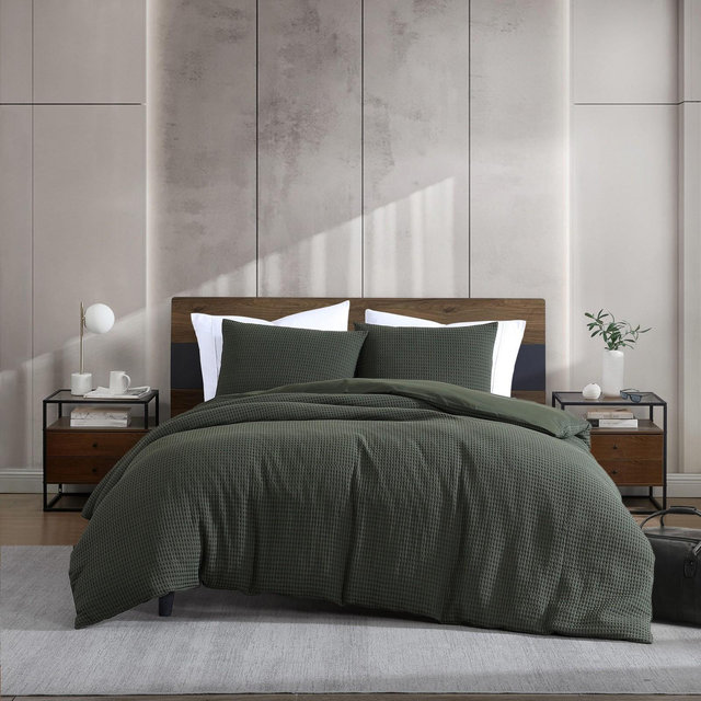 Kenneth Cole Solid Waffle Green 3 Piece Duvet Set- Full/Queen
