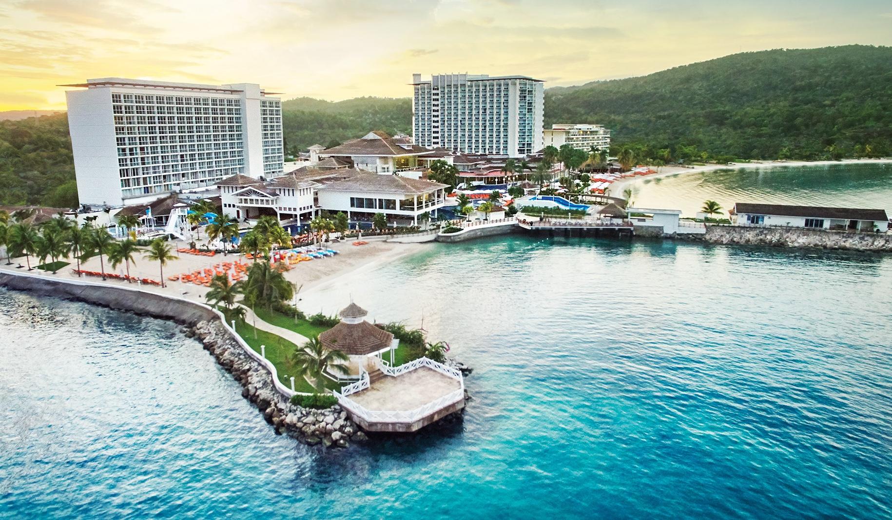 The Wedding Website of Stephan Hohn and Joanna Gazzo