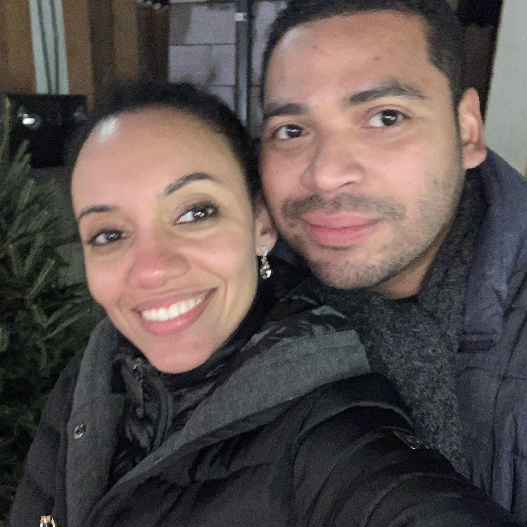 Christmas Market where Juan asked María to be his girlfriend.

Mercado de Navidad donde Juan le pide a María que sea su novia.