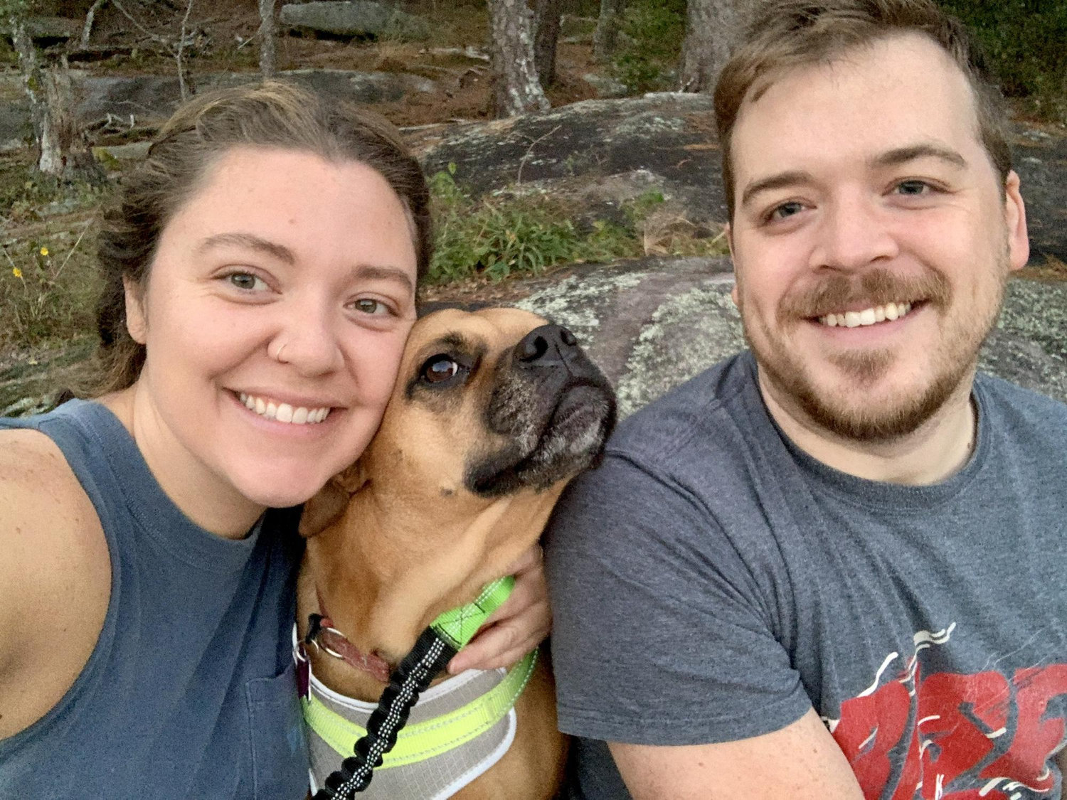 Hiking date with our girl 👧🏻🐕🧔🏻‍♂️