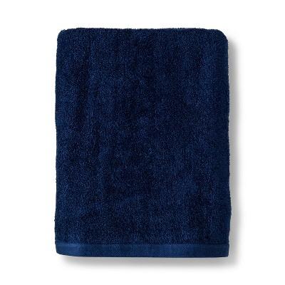 Everyday Solid Bath Towel Navy Blue - Room Essentials™
