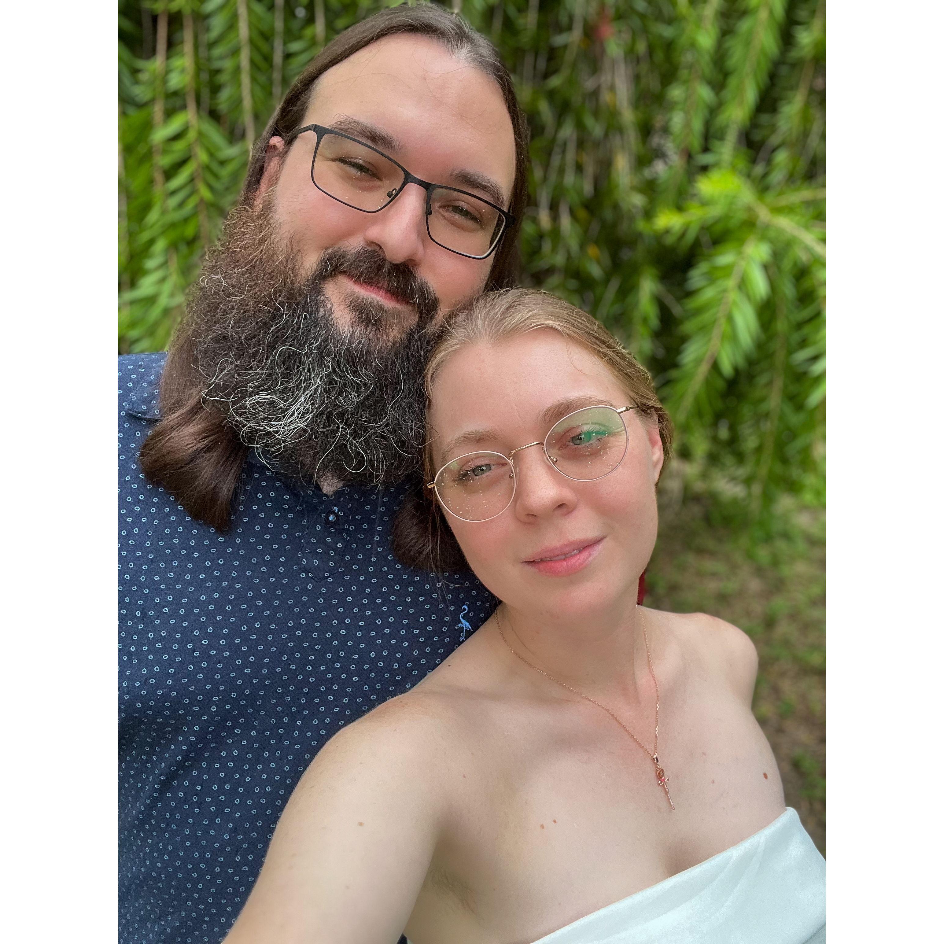 Selfie during the family portraits.