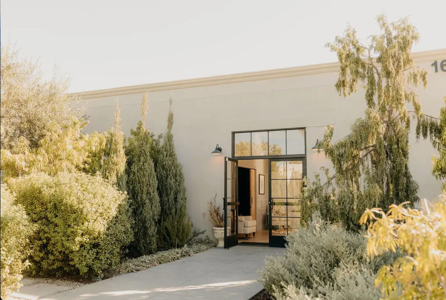 The Wedding Website of Jacqueline Nguyen and Collin Reedy