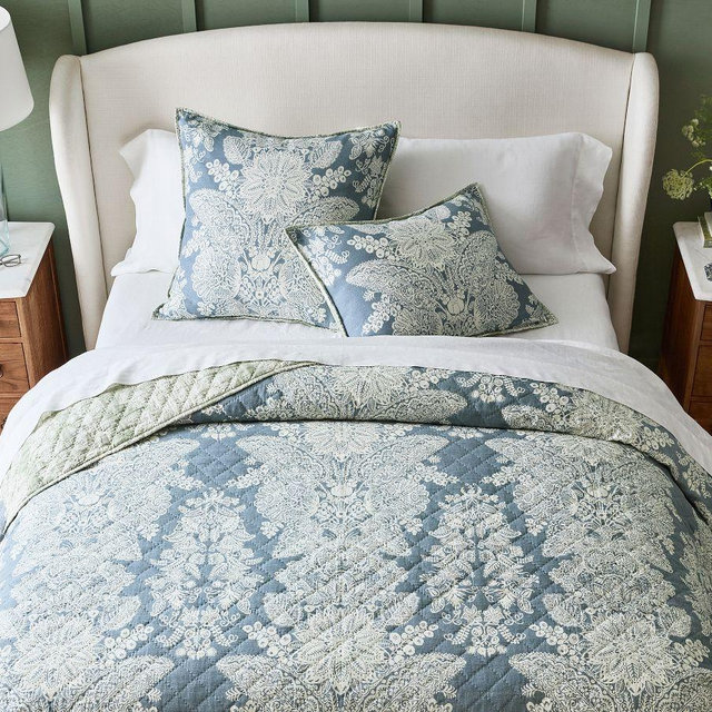 Kravet Heirloom Damask Reversible Quilt Full/Queen, Multi