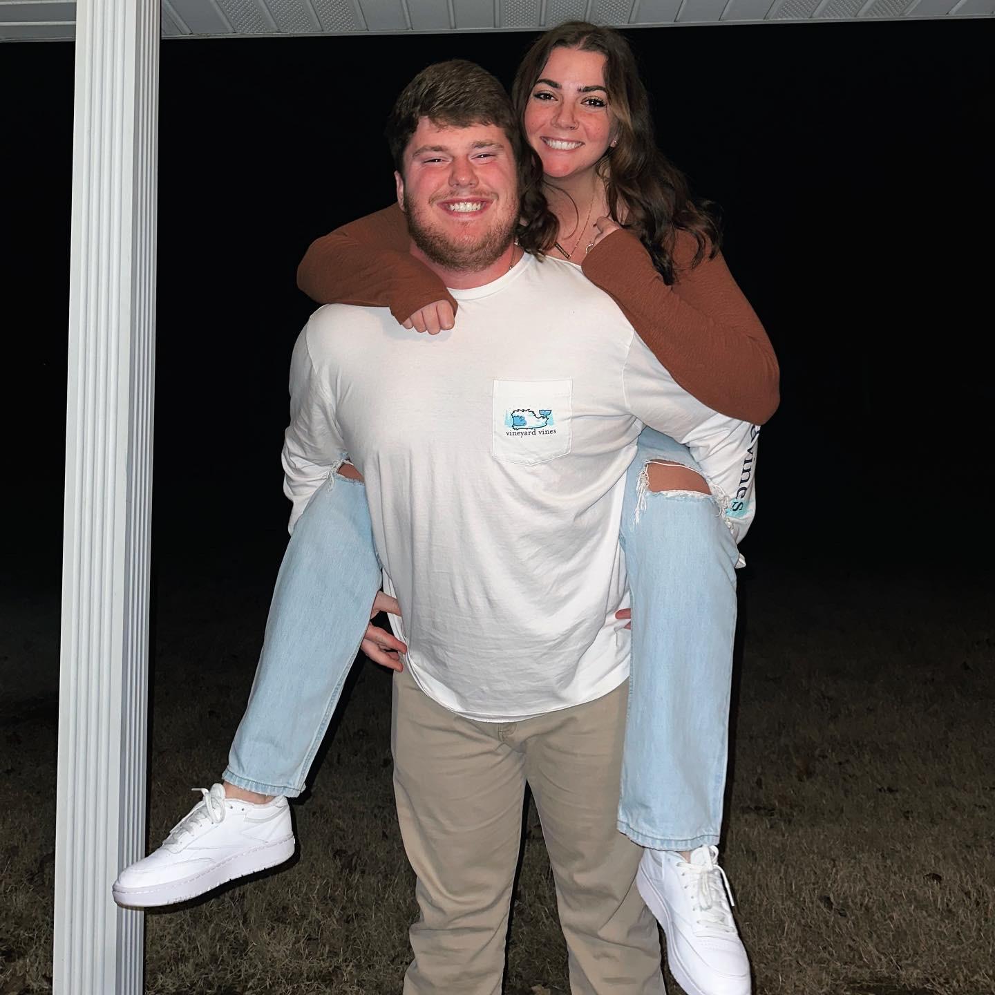 Mackenzie Visited Noah for their first New Year's together in Mountain Home!