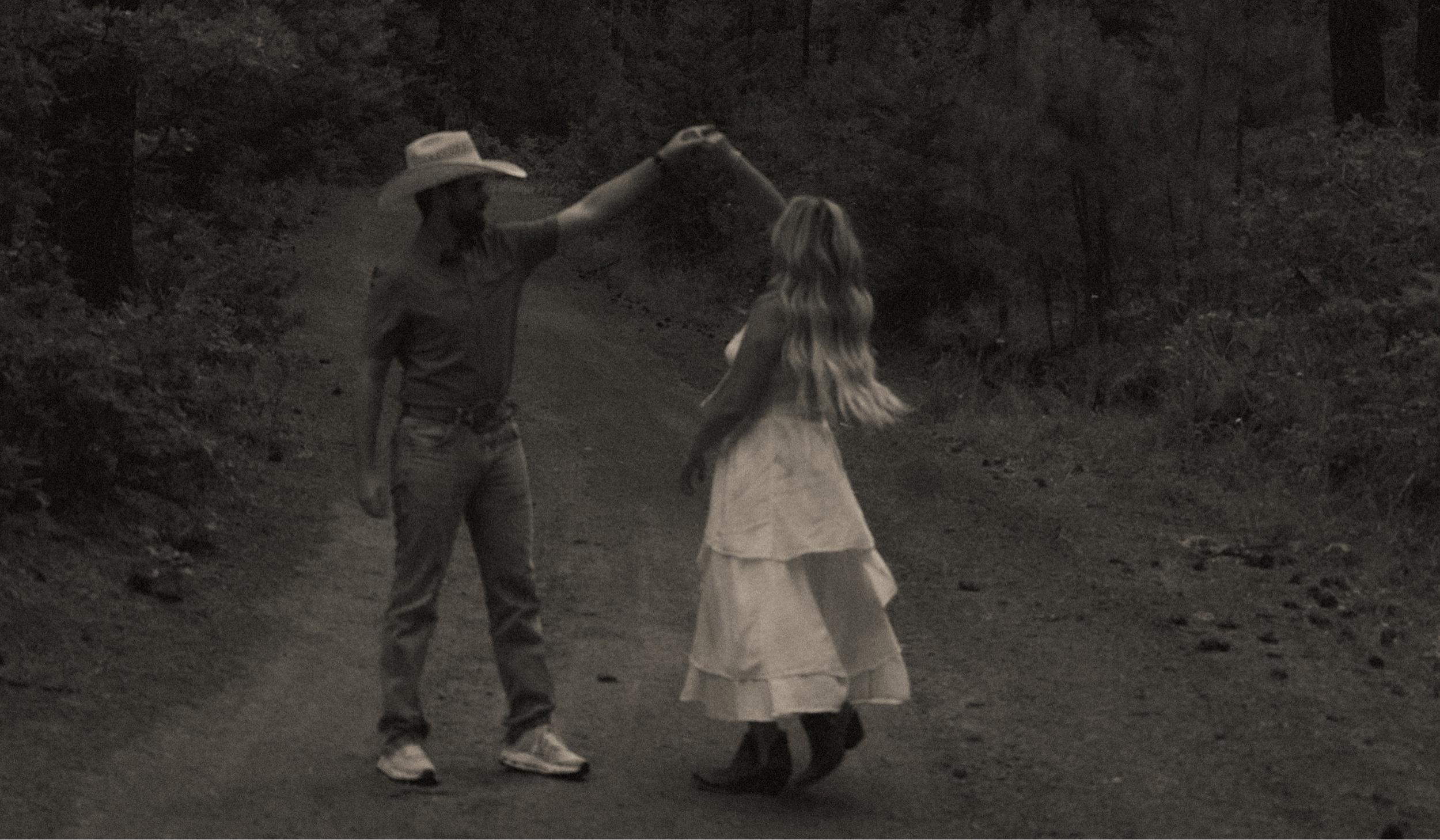 The Wedding Website of Whitlee Skinner and Brad Wylie