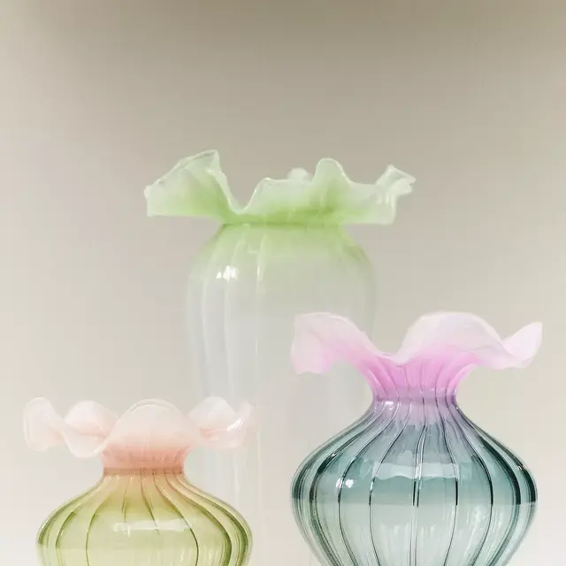 Lucy Ruffle Glass Vase
