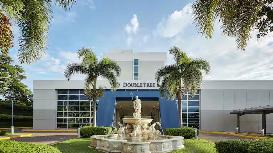 The Wedding Website of Paola Zacarias and Robert Rosaria