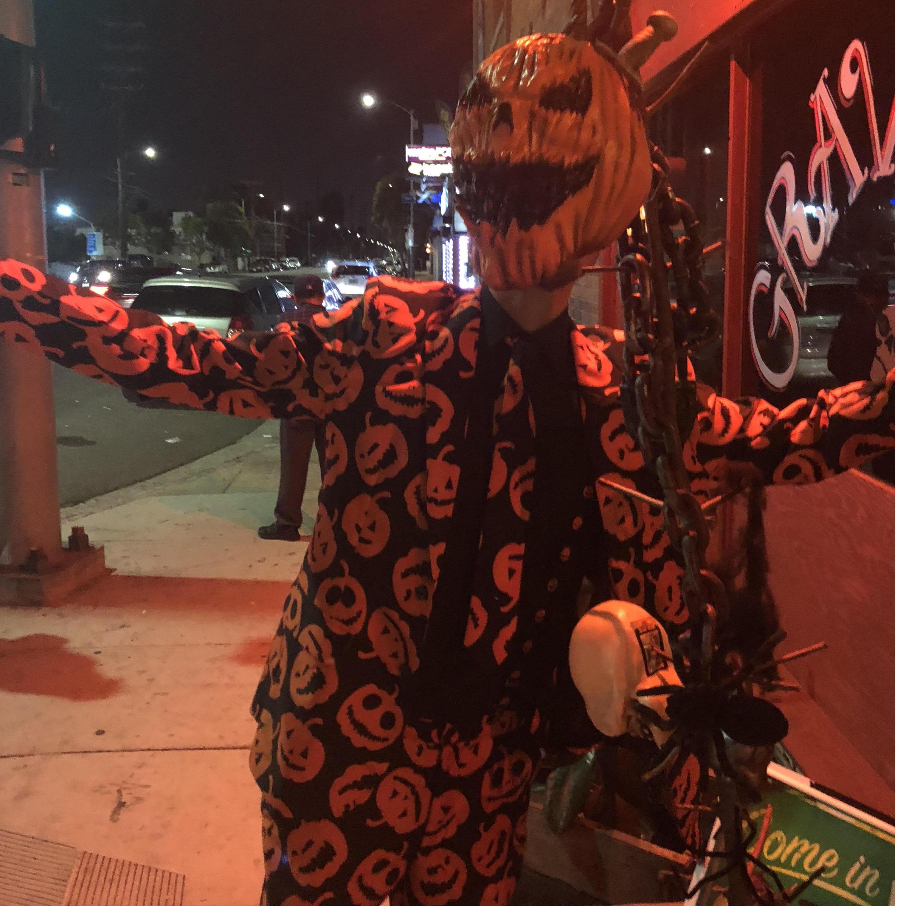 Mr. Pumpkins - Halloween 2017
