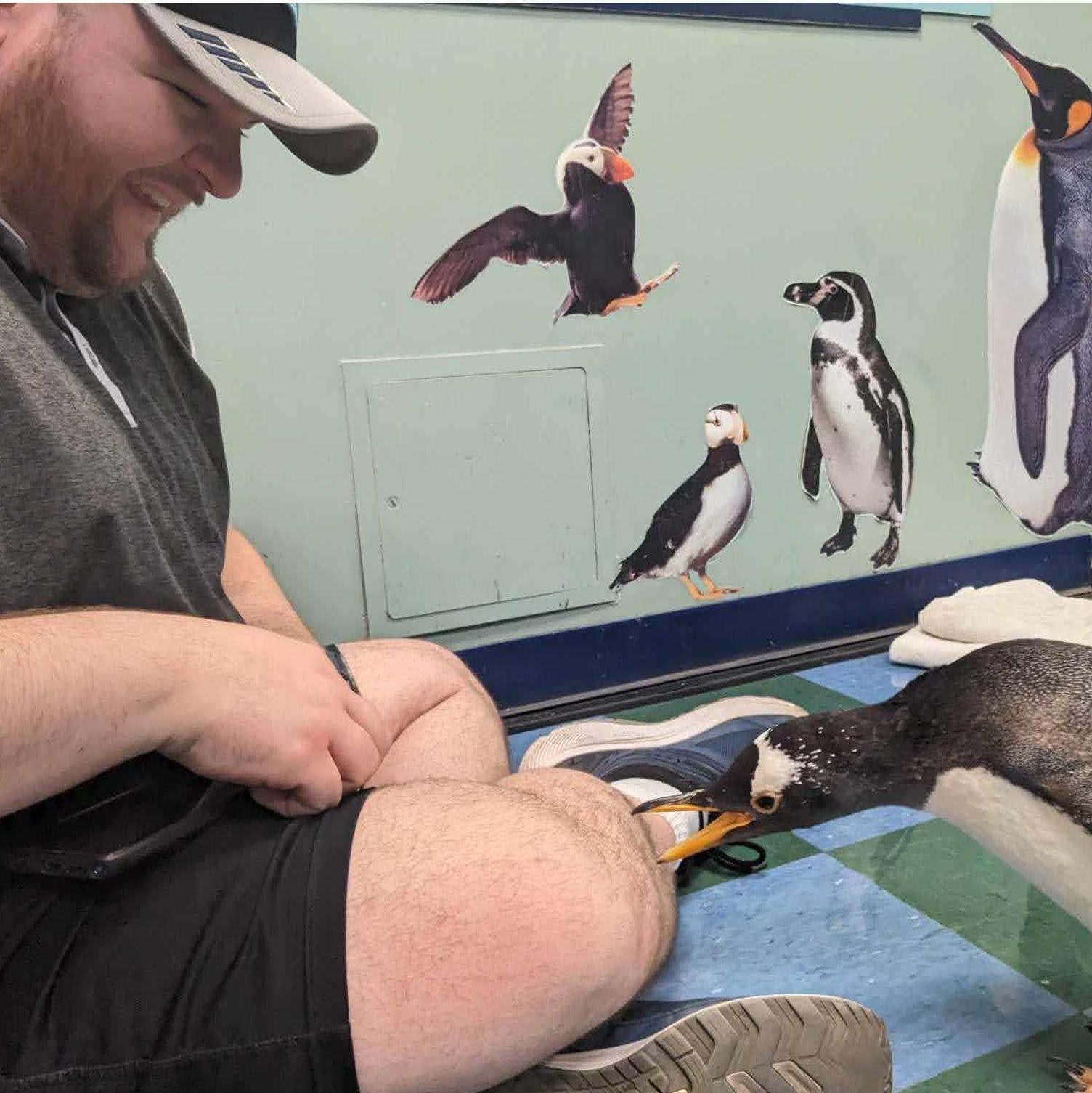 Ms. Oscar shows Jett respect: St. Louis, MO