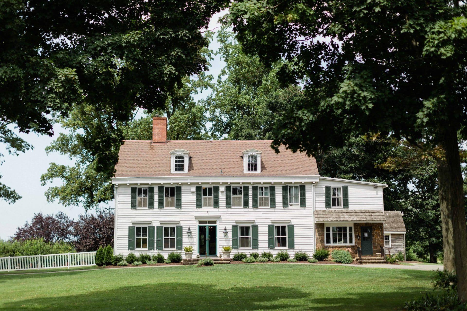 The Wedding Website of Leah Tasseff and Luke Smirga