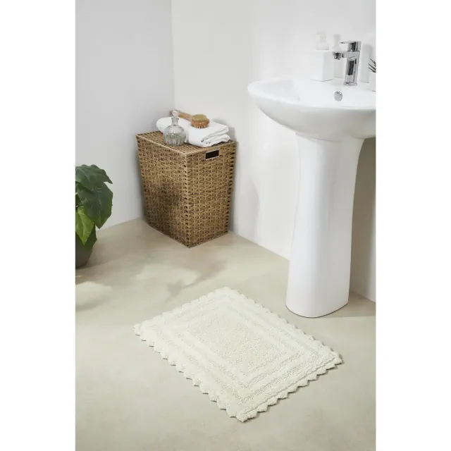 Better Trends Lilly Crochet 100% Cotton Tufted Reversible Bath Rug 17" x 24" Rectangle - Ivory