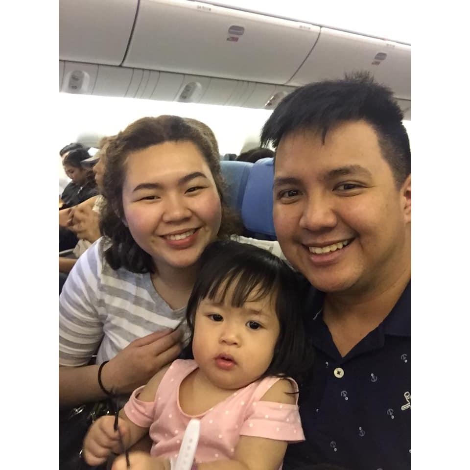 Going back to the US together! Pero shempre hanggang plane at airport lang. Back to work and daddy