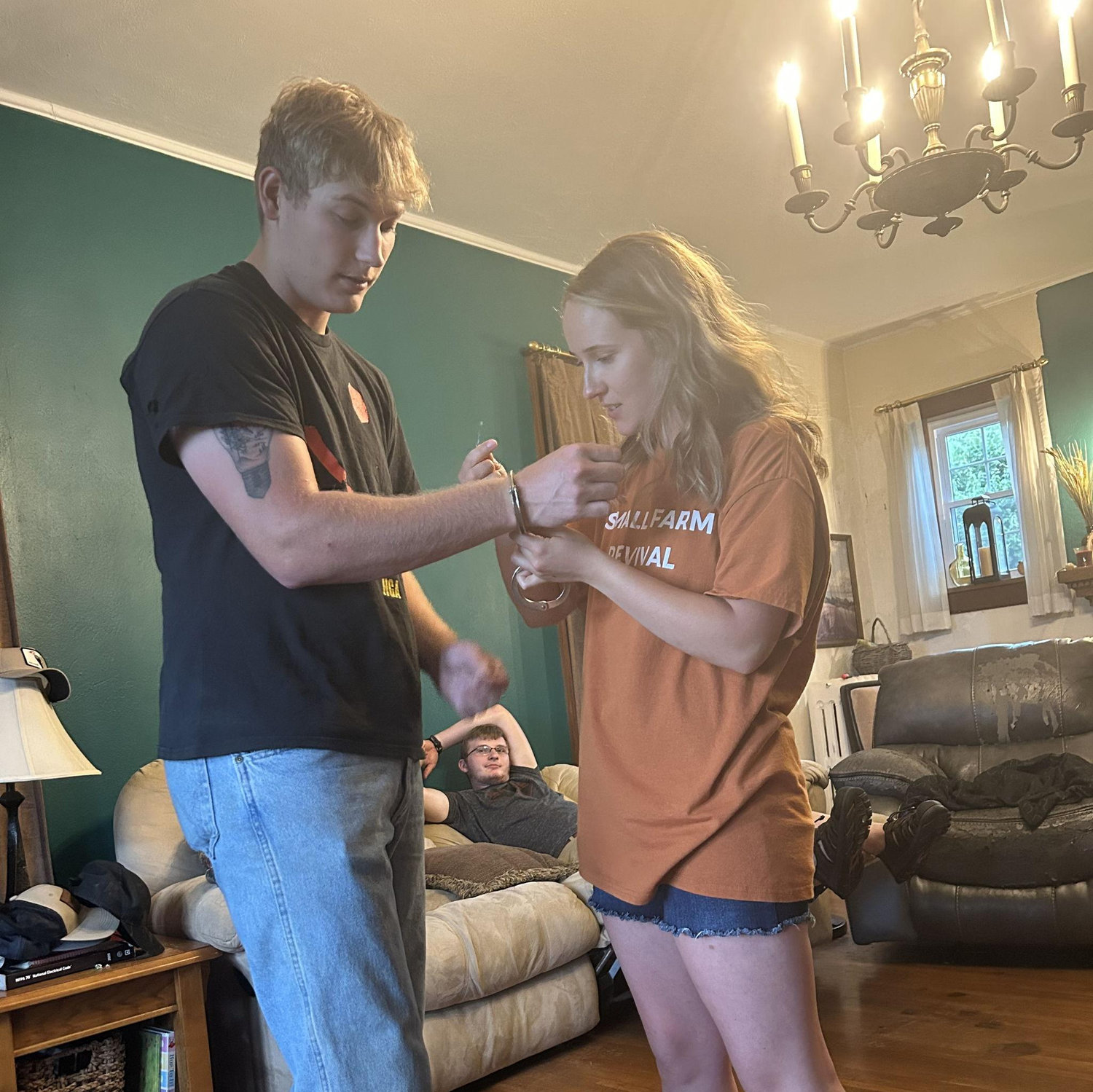 Third date was a double date with the matchmakers. Melody tried to break out of the handcuffs, and Jake got the Mexican restaurant to sing Happy Birthday to her (it wasn't her Birthday)