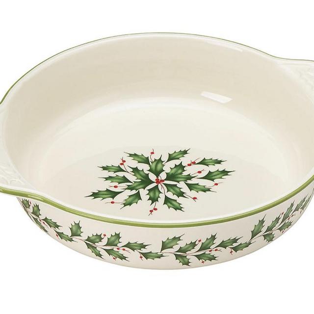 Holiday Round Baker