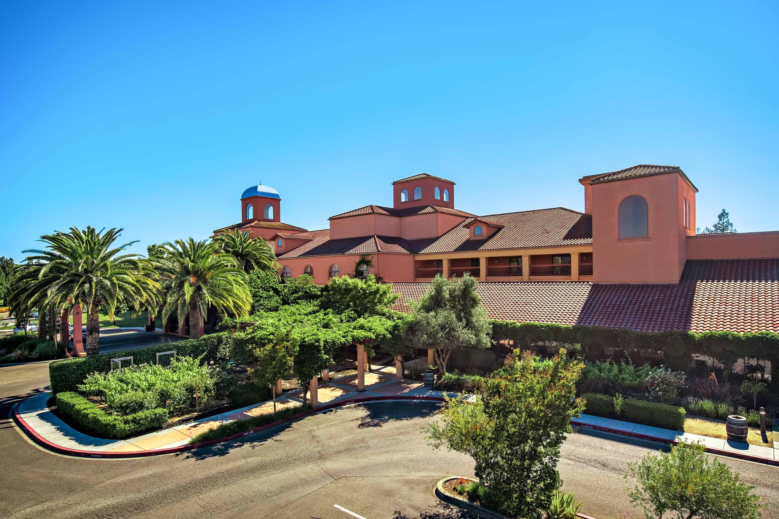 The Wedding Website of Kaylee Uddberg and Curtis Ehlow