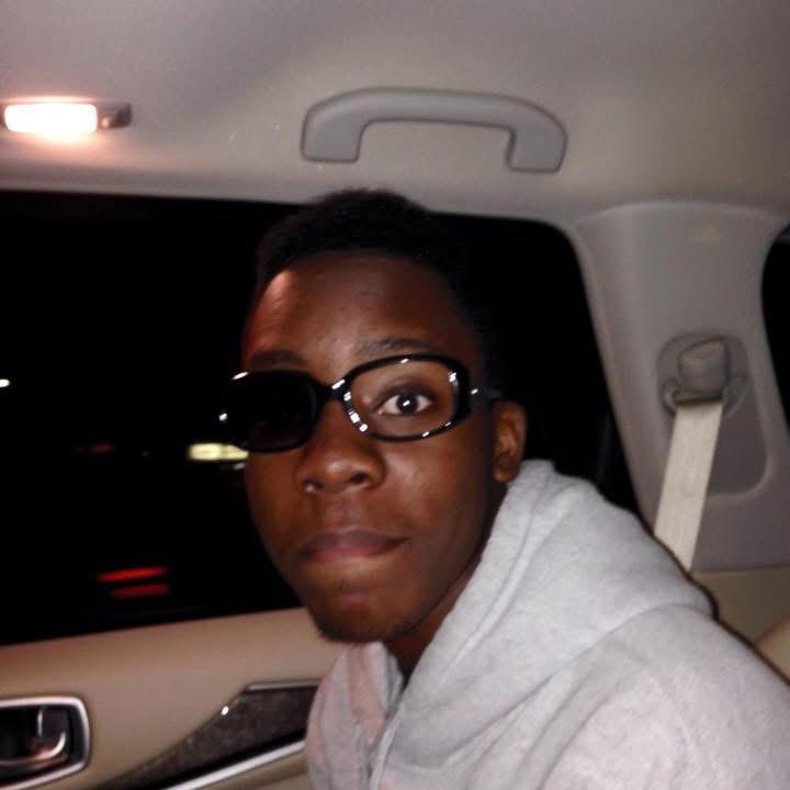 Dec 20th 2014 - “These glasses look weird” - Daniel