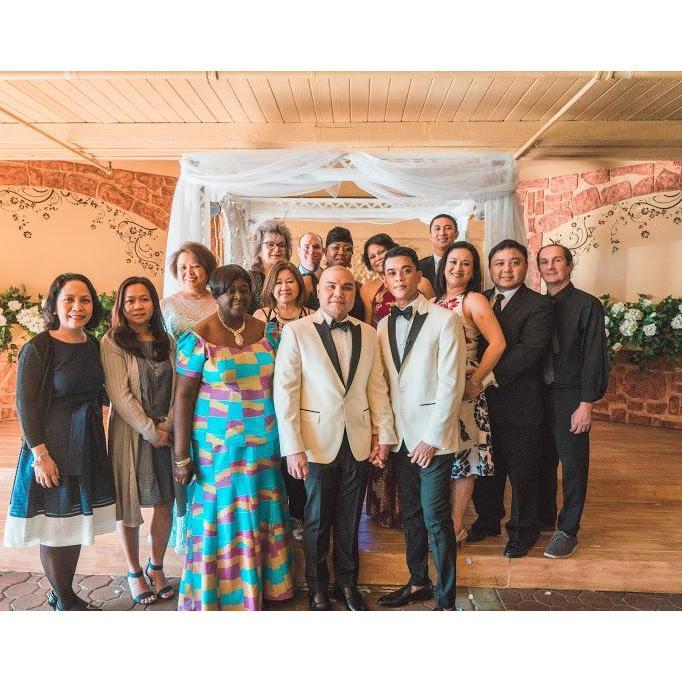 Robertwood Johnson Family