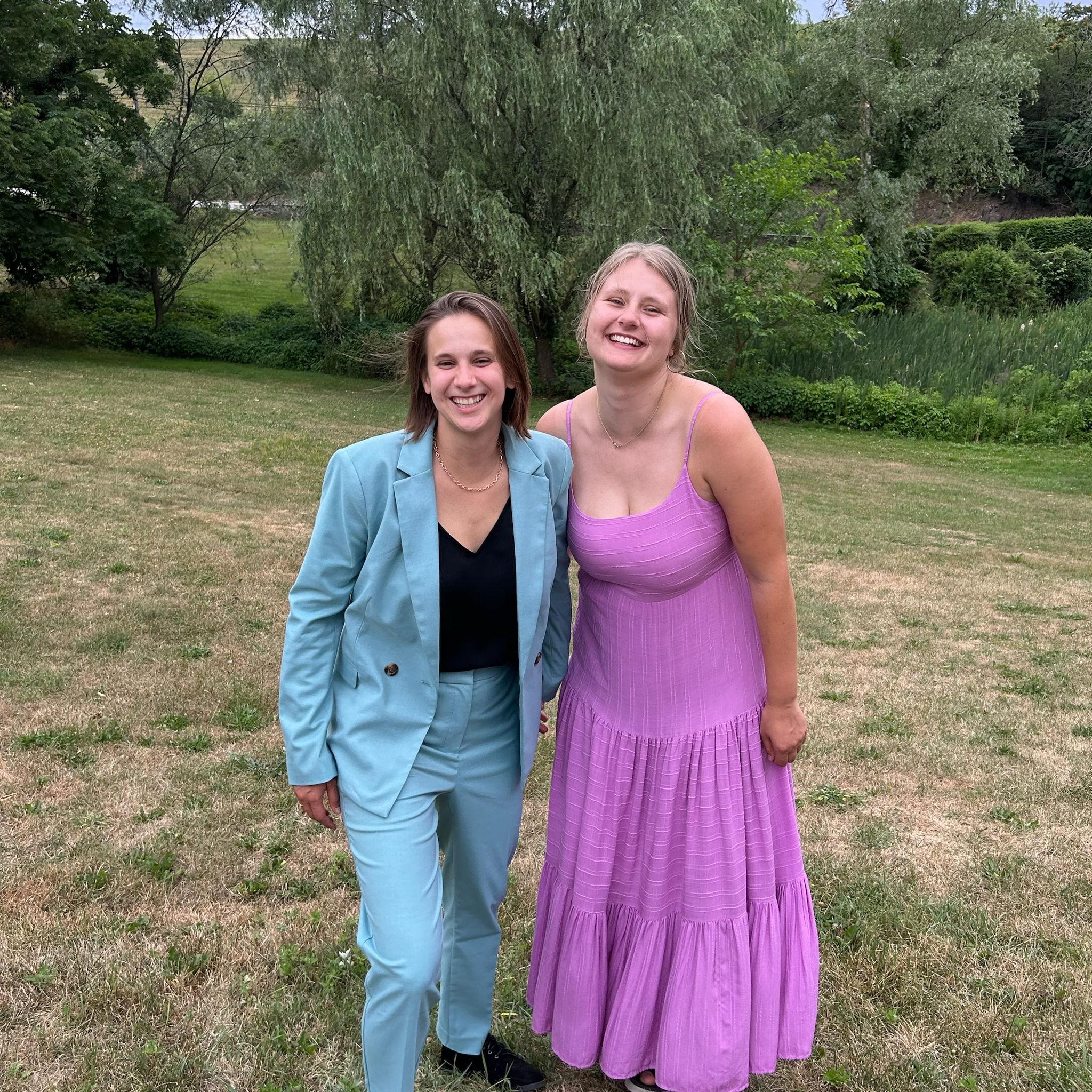 Wedding dates at Ally and Andrew's wedding!